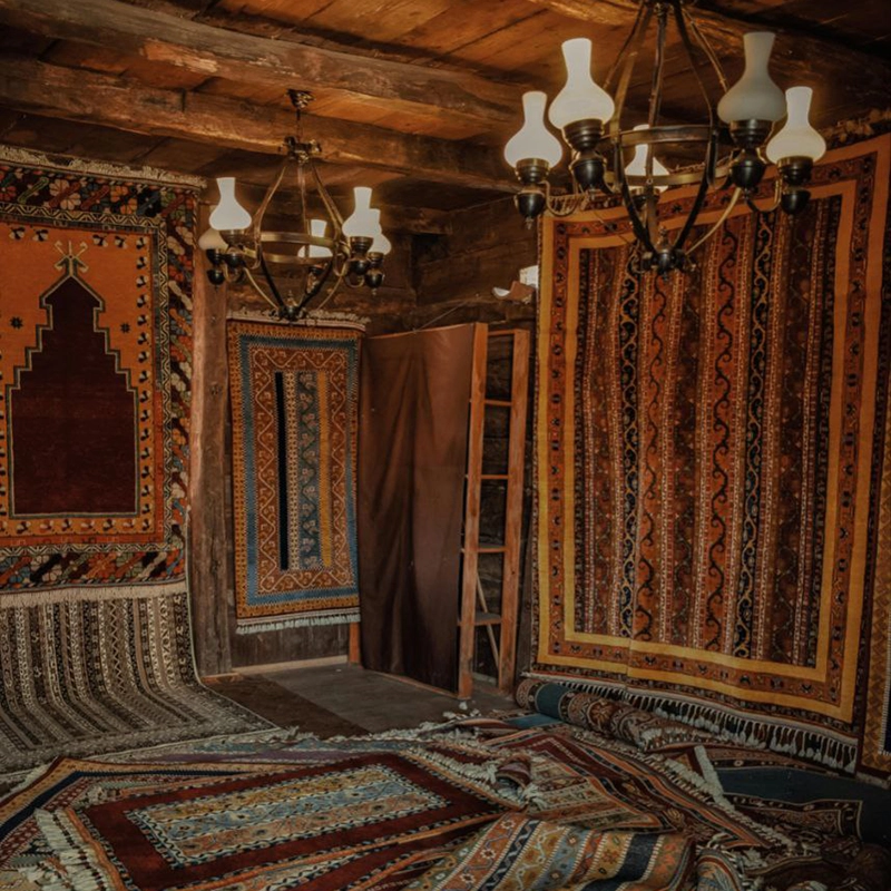 بررسی بازار جهانی لوسترهای هنری و دست‌ساز