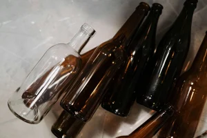 استفاده از بطری برای ساخت لوستر بازیافتی