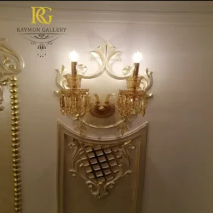 دیوارکوب باکارات دو شاخه طلایی و بدنه دست ساز