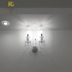 دیوارکوب شیشه‌ای2 شاخه شفاف با طراحی باکارات