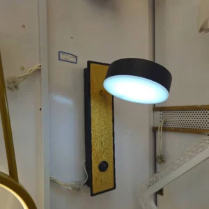 چراغ دیواری مدرن مشکی چوبی