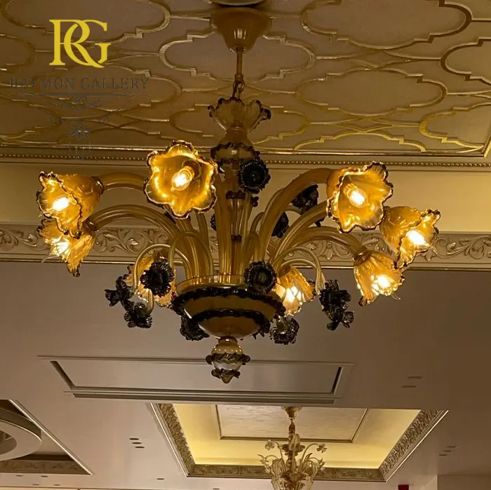 لوستر مورانو مدرن با حباب های نیلوفری مشکی کرم