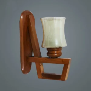 دیوارکوب چوبی کلاسیک با فریم هندسی