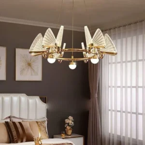 لوستر مدرن طلایی و پروانه های بلوری کریستالی