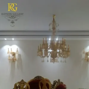 لوستر کریستالی سقفی چند‌طبقه طلایی مجلل باکارات